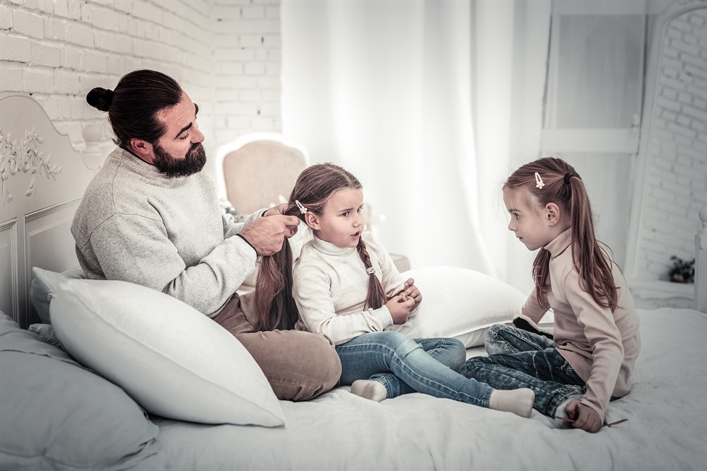 9 Steps: Helping Kids Adapt to 2 Homes